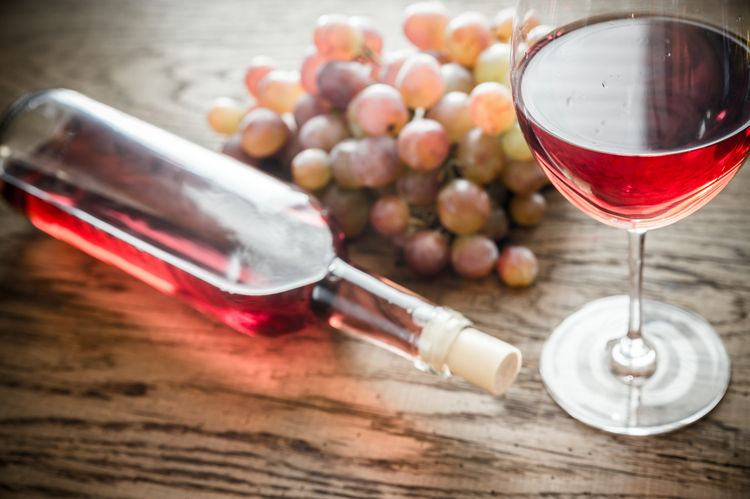 Vin rosé de Provence : un savoir-faire traditionnel préservé